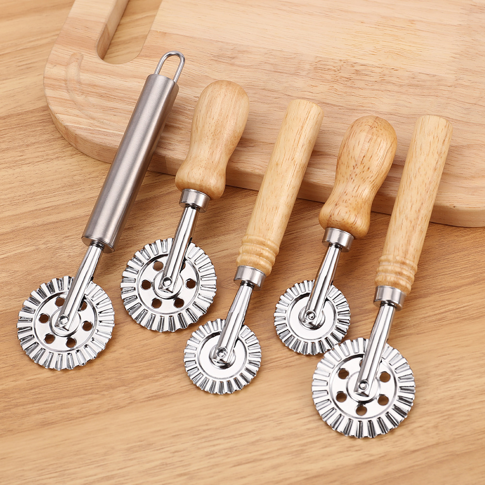 Pastry Wheel Cutter Round Pizz - Kitchen Roller Baking ulasan dan harga